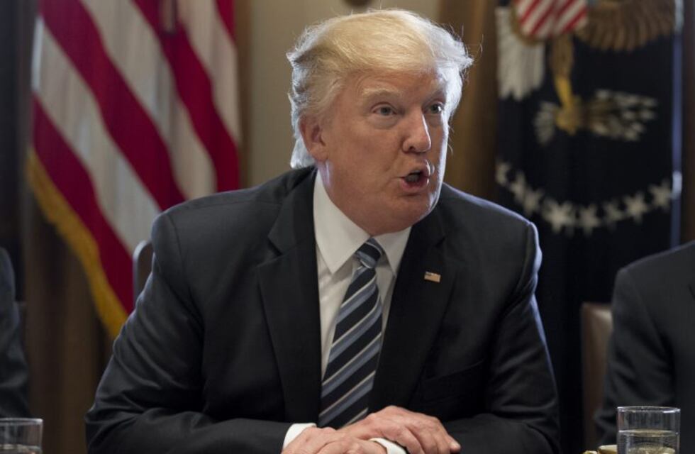 Trump donará su salario presidencial desde finales de 2017
