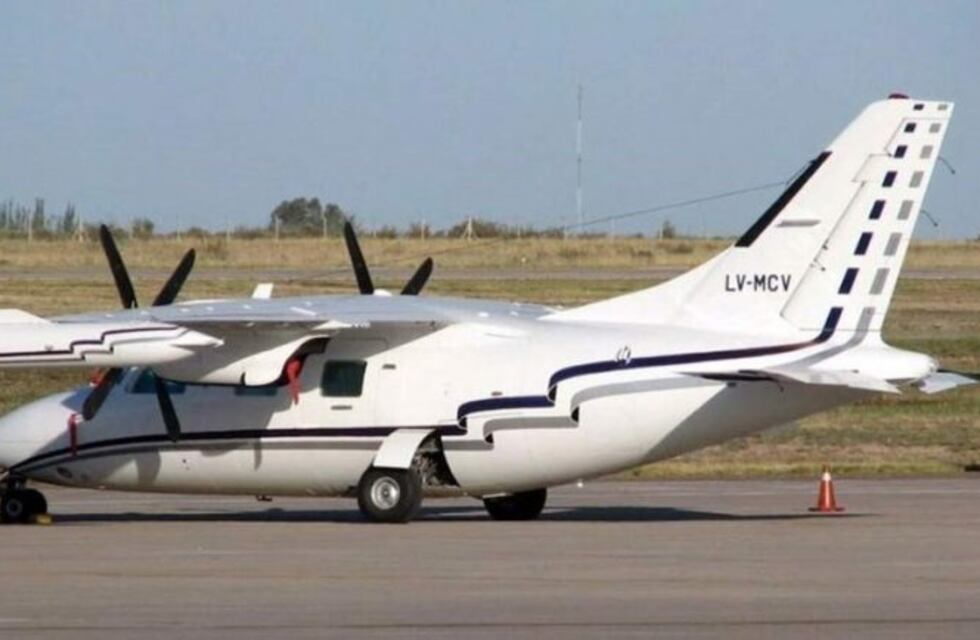 Confirman que hallaron "restos humanos" en la avioneta caída en el Delta