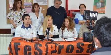 Gobierno de Santa Cruz convocó a los sindicatos de la salud a integrar un comité de crisis