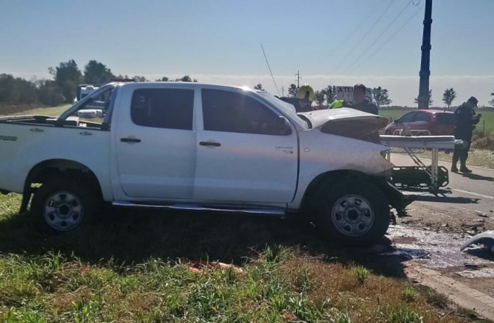 Un muerto tras un choque frontal entre dos camionetas en la Ruta 158