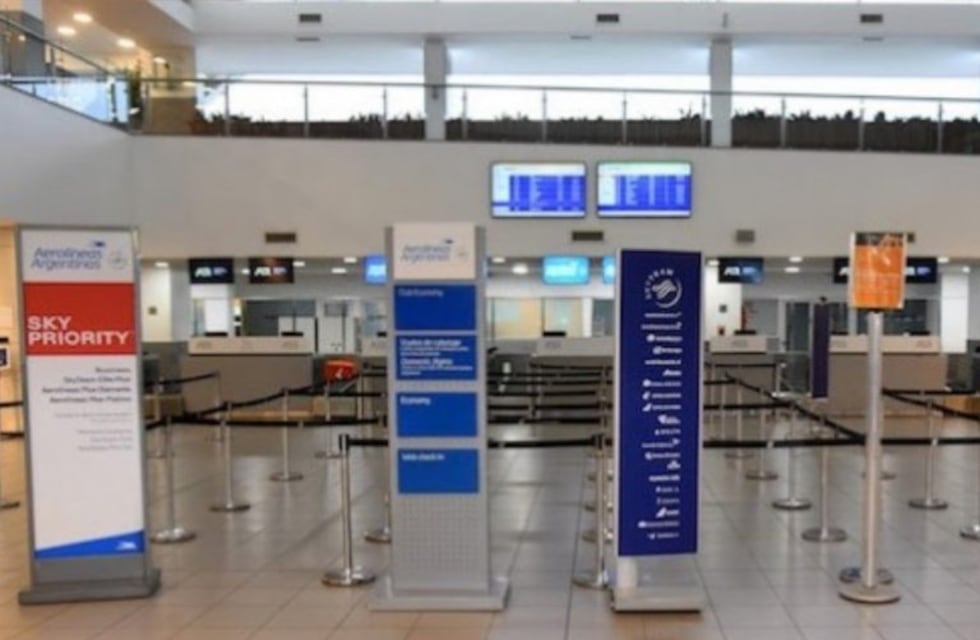 Presentaron protocolos para que el Aeropuerto de Rosario retome vuelos internacionales