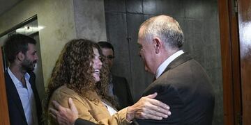 La titular de la Sedronar mantuvo una importante reunión con el vicegobernador, a cargo del Poder Ejecutivo, Osvaldo Jaldo\u002E (Twitter @OsvaldoJaldo)