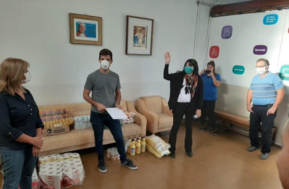 Concejales de Cambiemos realizaron una donación a la "Casa Juan Pablo II"