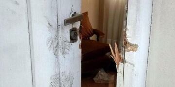 Los malvivientes destrozaron la puerta del domicilio\u002E Imagen ilustrativa\u002E