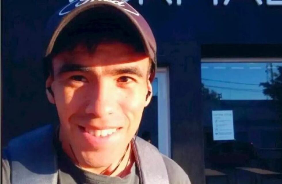Encontraron ropa y una mochila en un canal e investigan si pertenecían a Facundo Astudillo Castro