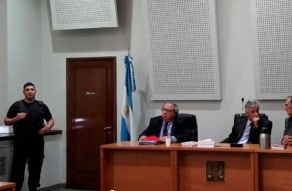 Condenaron a cuatro policías y absolvieron a una agente por la muerte de Jonatan Herrera