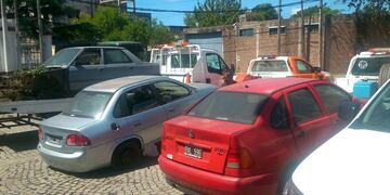 autos abandonados en Rosario