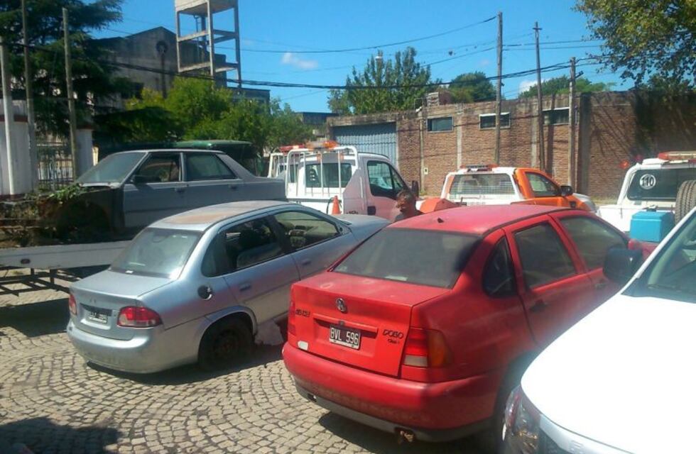 Destruirán miles de autos abandonados en comisarías y depósitos judiciales