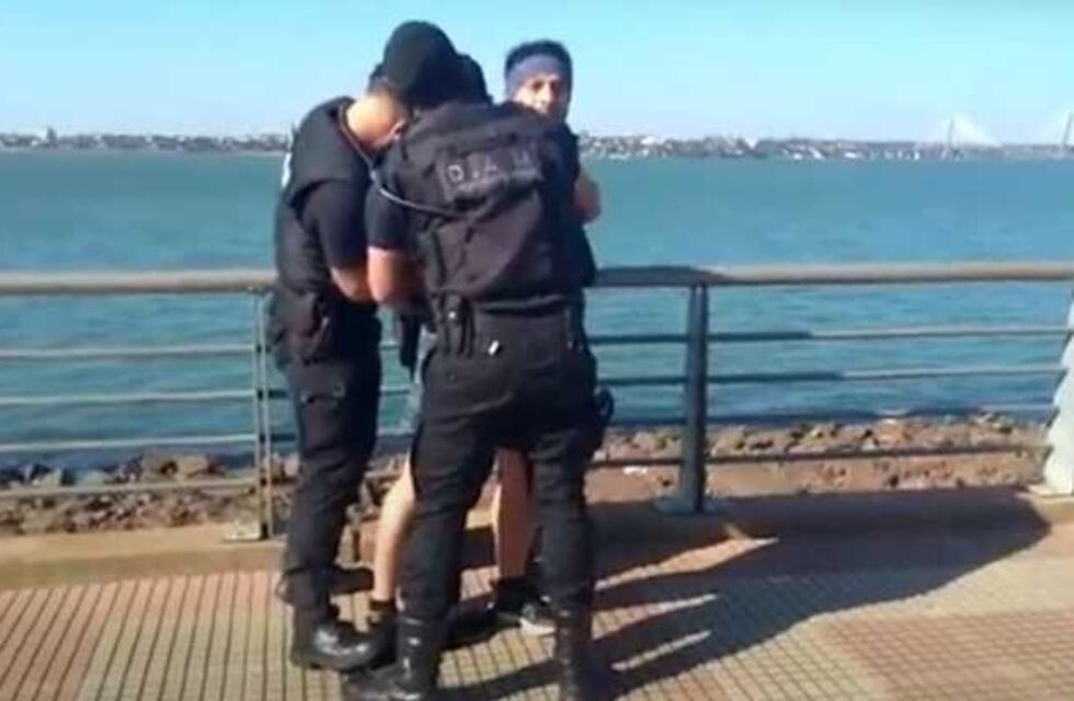 Corría en la Costanera sin barbijo, insultó a un policía y fue detenido