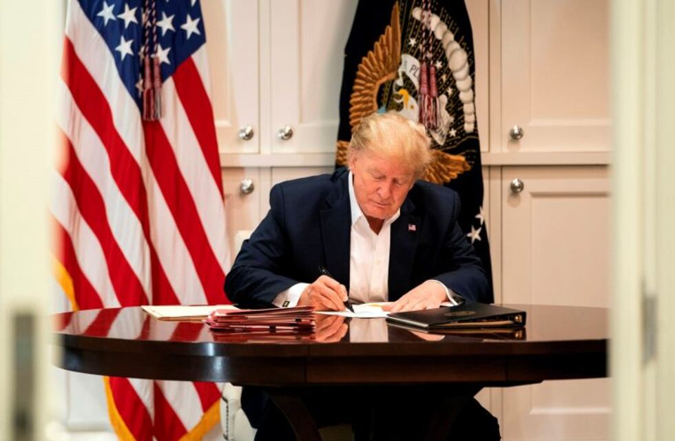 Donald Trump podría recibir el alta este mismo lunes tras su ingreso el viernes por coronavirus