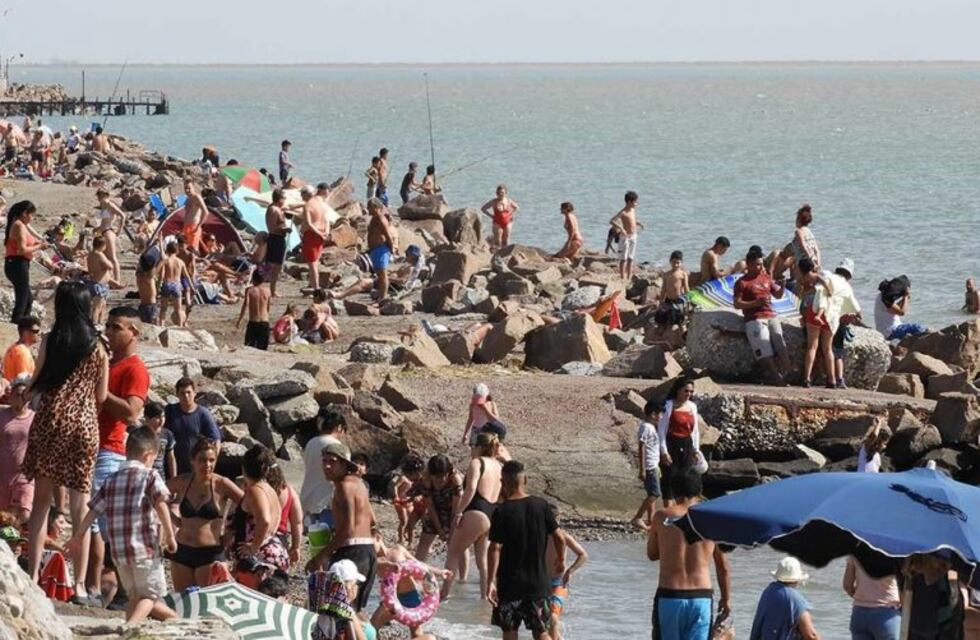 Comenzó en Pehuen Co y Arroyo Pareja el operativo de guardavidas