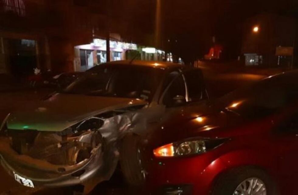 Dos conductores sufrieron múltiples lesiones en un siniestro vial