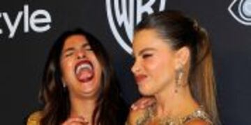 TOPSHOT - Actresses Priyanka Chopra (L) and Sofia Vergara attend the 18th Post-Golden Globes Party hosted by Warner Bros Pictures and InStyle at the Beverly Hilton Hotel on January 8, 2017 in Beverly Hills, California. / AFP PHOTO / LILLY LAWRENCE