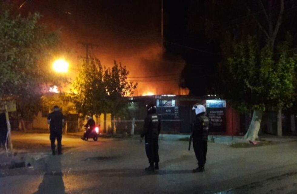 Ardió una recuperadora en San Juan y las pérdidas son millonarias