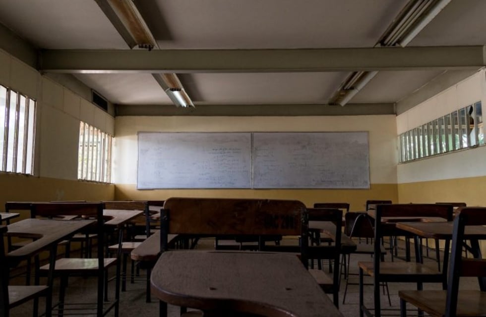 Tapabocas desde primer grado, grupos rotativos y distancia social: así será el regreso a clases