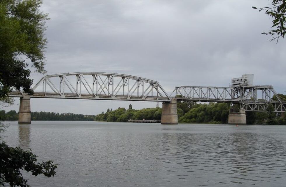 El antiguo puente ferrocarretero se convirtió en un nuevo atractivo del Tren Patagónico