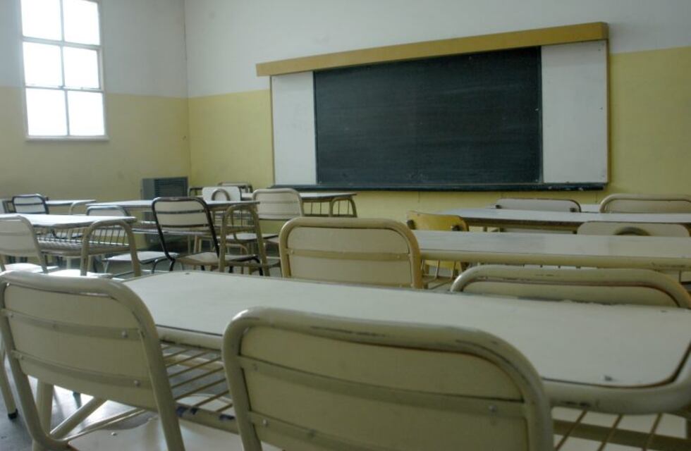 Sacaron de las aulas a la docente que pidió "terminar con los kirchneristas como hicieron los nazis con los judíos"