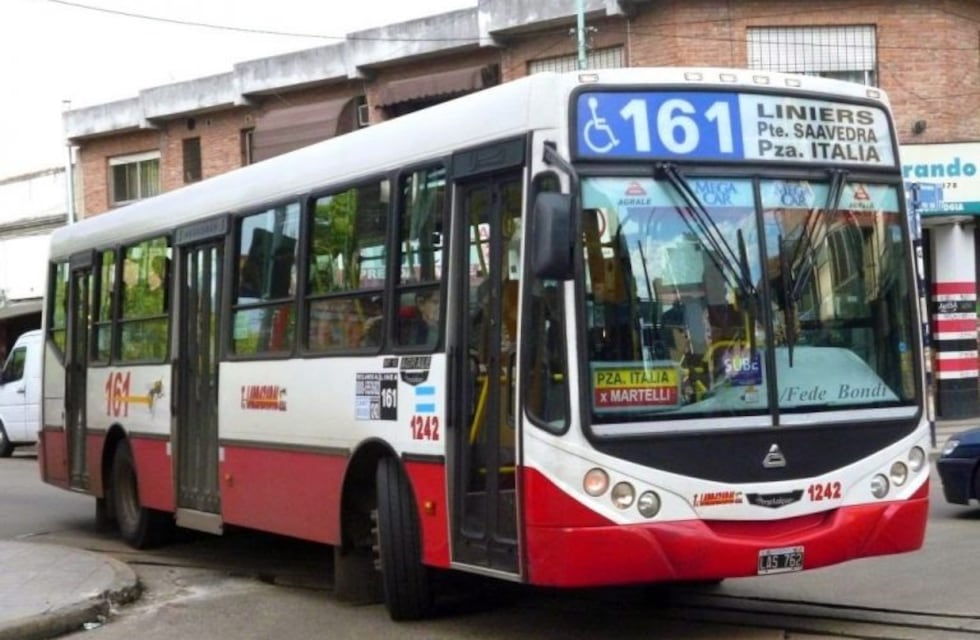 Balearon a un chofer de la línea 161 y en reclamo sus compañeros pararon por varias horas