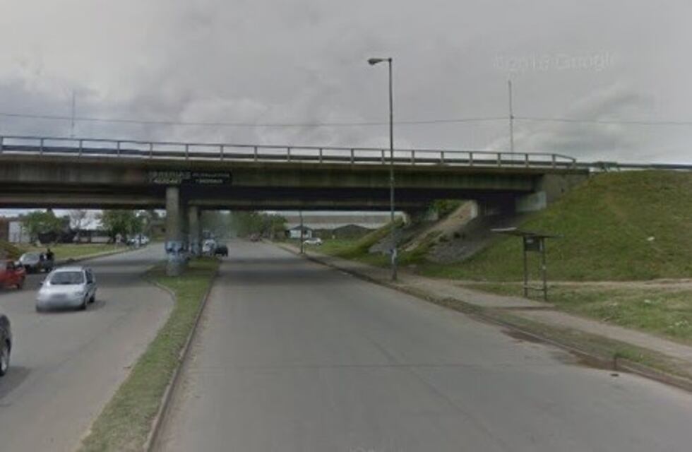 Confuso choque entre una moto y una bicicleta deja un muerto y un herido grave