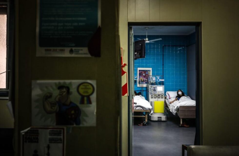 Coronavirus: colapsó el sistema sanitario en Cipolletti y deciden a quién internan y a quién no