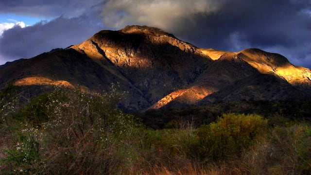El Cerro Uritorco es conocido a nivel nacional por los relatos de quienes desde allí vieron ovnis.