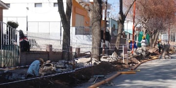 Avanza la obra de gas natural en barrios de la zona sur de Villa Carlos Paz\u002E (Foto: prensa municipal)\u002E