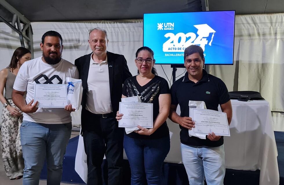 UTN FRRa realizó el 12º Acto de Colación del Bachillerato para Adultos