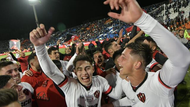 Patronato festejó ante Talleres. Y hubo felicitación de Belgrano... (La Voz).