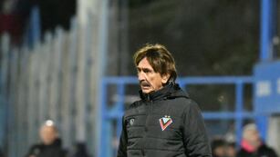 Estudiantes de Río Cuarto le ganó en forma agónica a Brown de Adrogué, último partido de Pablo Vicó (Tomy Fragueiro / La Voz)