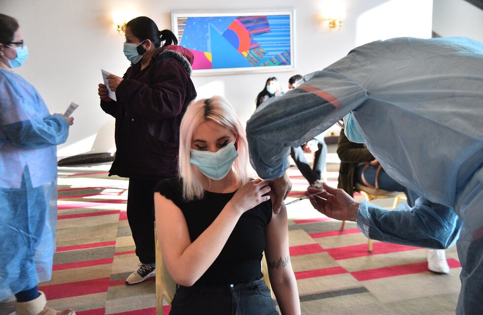 Vacunación en Córdoba: extranjeros podrán inocularse en la provincia