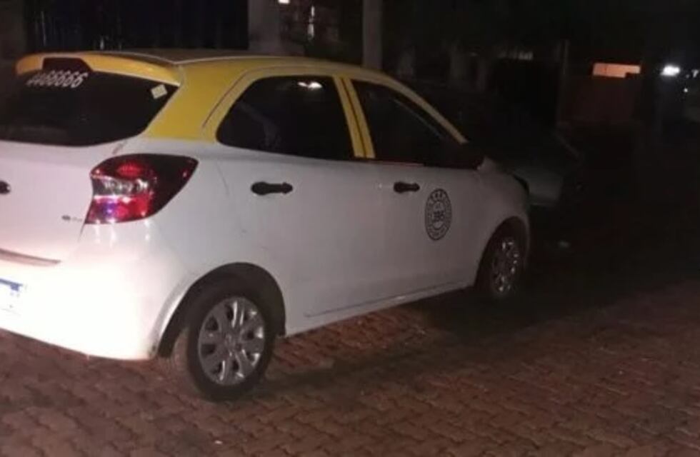 Posadas: escapó para no pagar el taxi y abandonó a su esposa dentro del auto