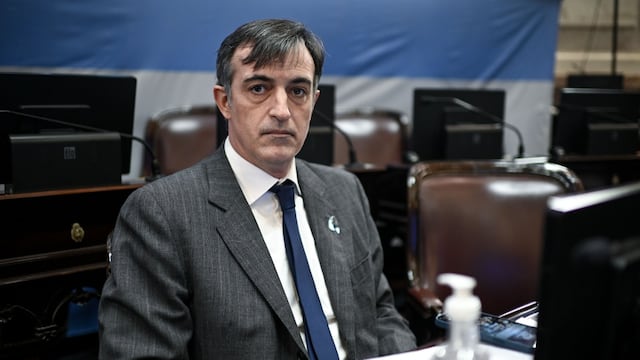 El senador dio una emotiva entrevista.