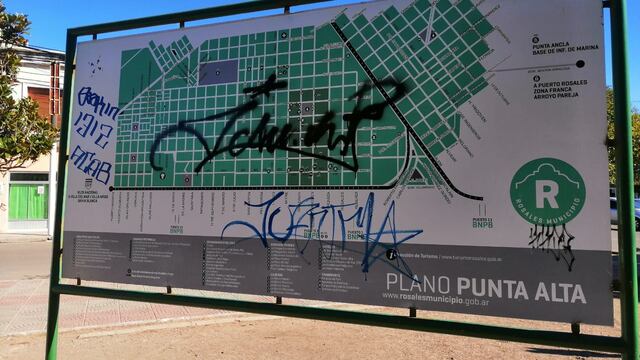 Punta Alta: vandalismo en la Plaza Belgrano