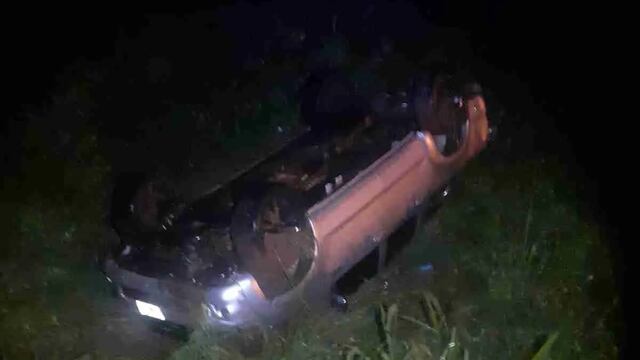 Despiste de una camioneta en Oberá: no hubo heridos.