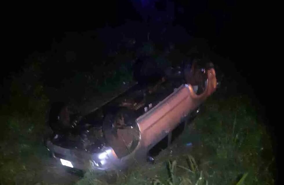 Despiste de una camioneta en Oberá: no hubo heridos