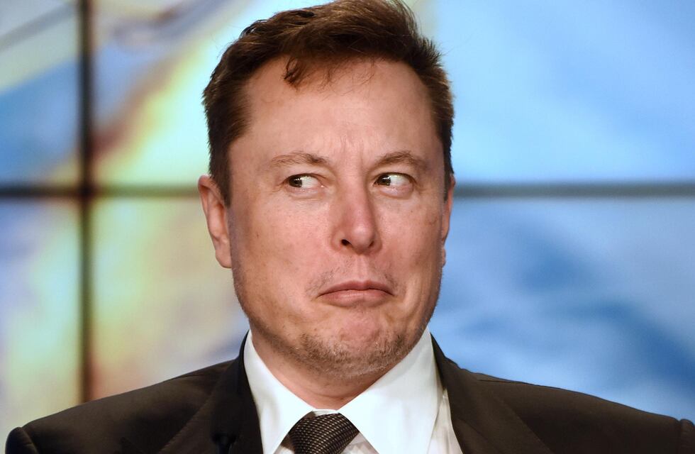 Tuvo un hijo con su hijastra: la nueva polémica en el entorno de Elon Musk