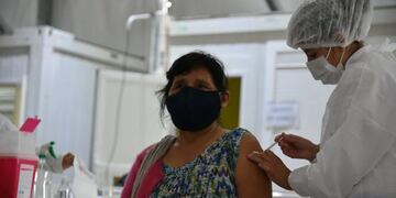 El próximo lunes en Jujuy se comenzará a aplicar terceras dosis de vacunas contra el coronavirus.