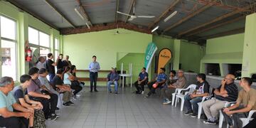 Comenzó el curso de reparación de bicicletas