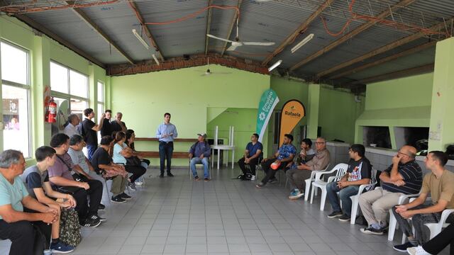 Comenzó el curso de reparación de bicicletas