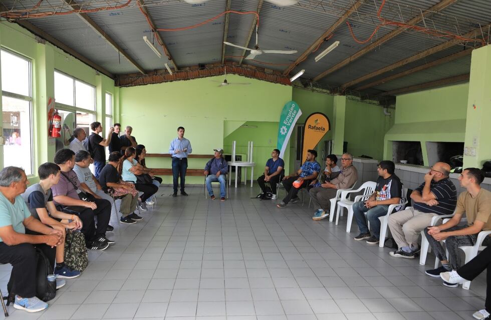 Más de 25 ciudadanos iniciaron la formación en reparación de bicicletas