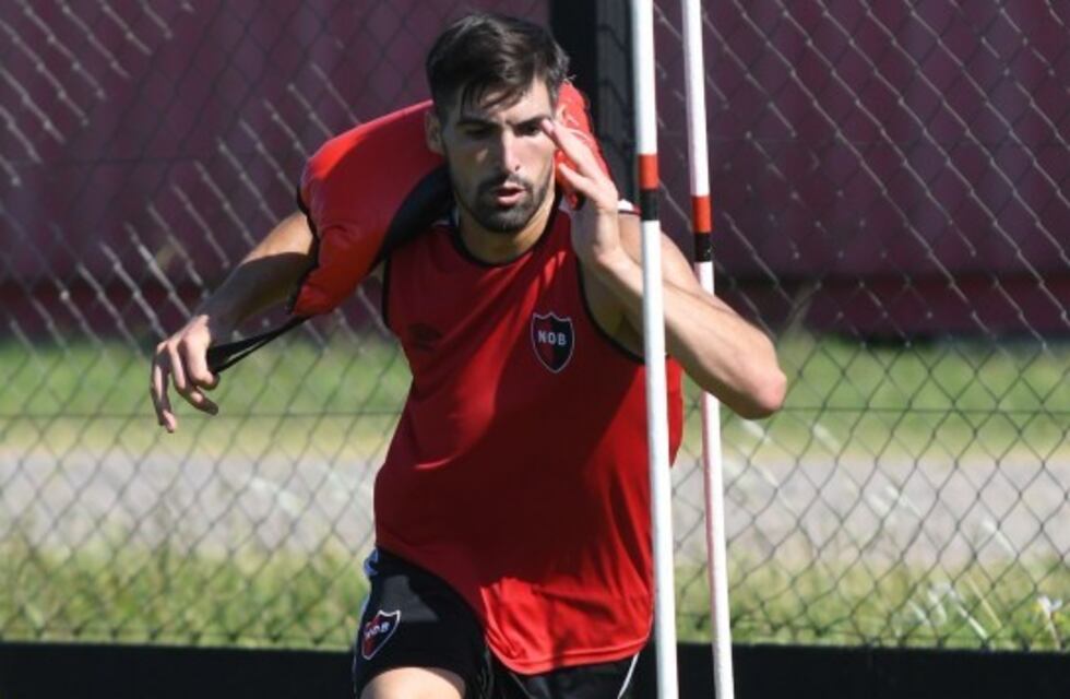 Luz verde para que Evangelista pueda jugar en Newell's el domingo