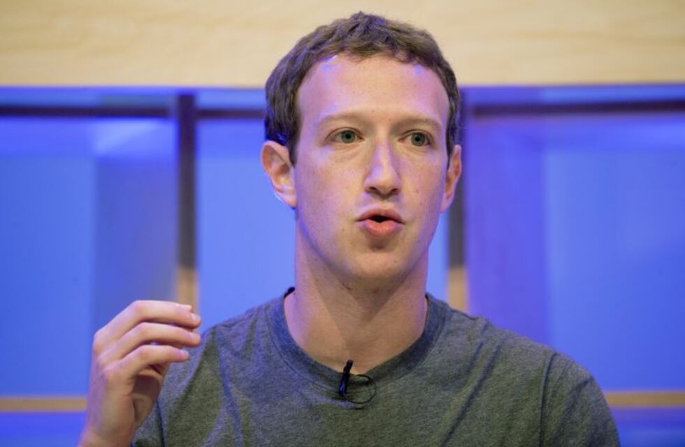 Zuckerberg testificará ante el Congreso estadounidense por la filtración de datos