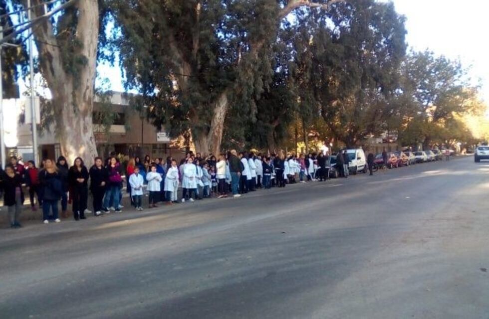 Despidieron, en su escuela, al nene que murió jugando a la pelota