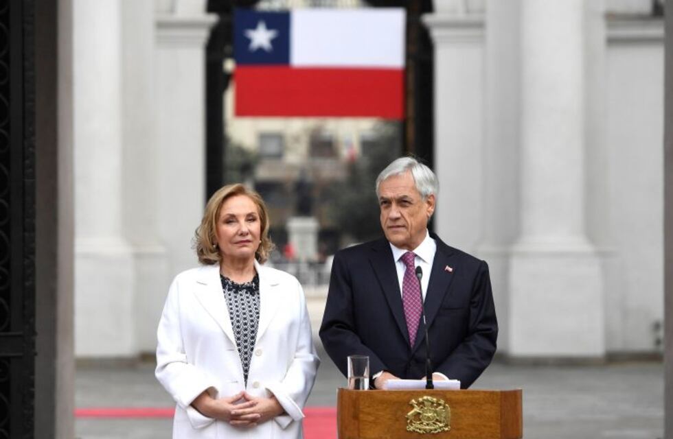 "Tendremos que reducir nuestros privilegios", dijo en un audio filtrado Cecilia Morel, la primera dama chilena