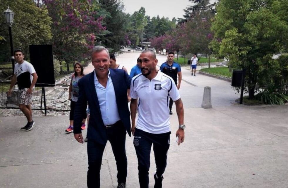 Talleres visitó La Gruta de Lourdes antes del debut en la Libertadores