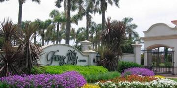 Country de Funes Hills Cadaque