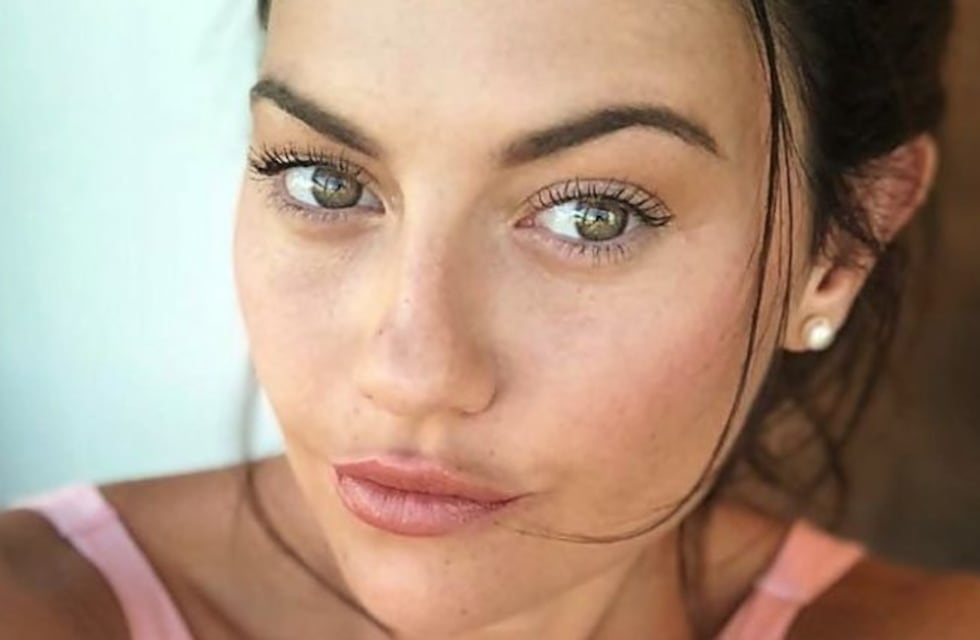 Sofi "Jujuy" Jiménez se animó al topless y compartió una jugada foto en las redes