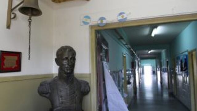 BUENOS AIRES 11/08/16, EMPLEADOS ESTATALES ATE, JUDICIALES, Mu00c9DICOS DE HOSPITALES Pu00daBLICOS (CICOP) Y MAESTROS DE LA UNIu00d3N DE DOCENTES BONAERENSES (UDOCBA) REALIZAN UN PARO GENERAL Y SE MOVILIZAN HACIA LA PLAZA DE MAYO Y DISTINTAS PARTES DEL PAu00cdS EN RECLA