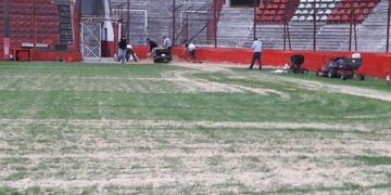 La cancha de Huracán, un desastre