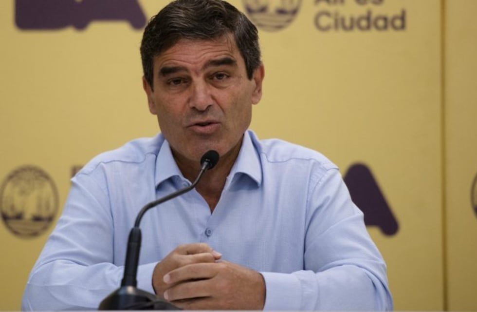 Fernán Quirós aseguró que no se cerrarán las escuelas: “Vamos a seguir cuidando los lugares esenciales de la sociedad”